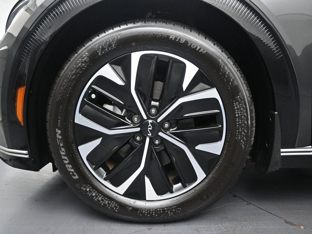 Used 2023 Kia EV6 Wind image 46