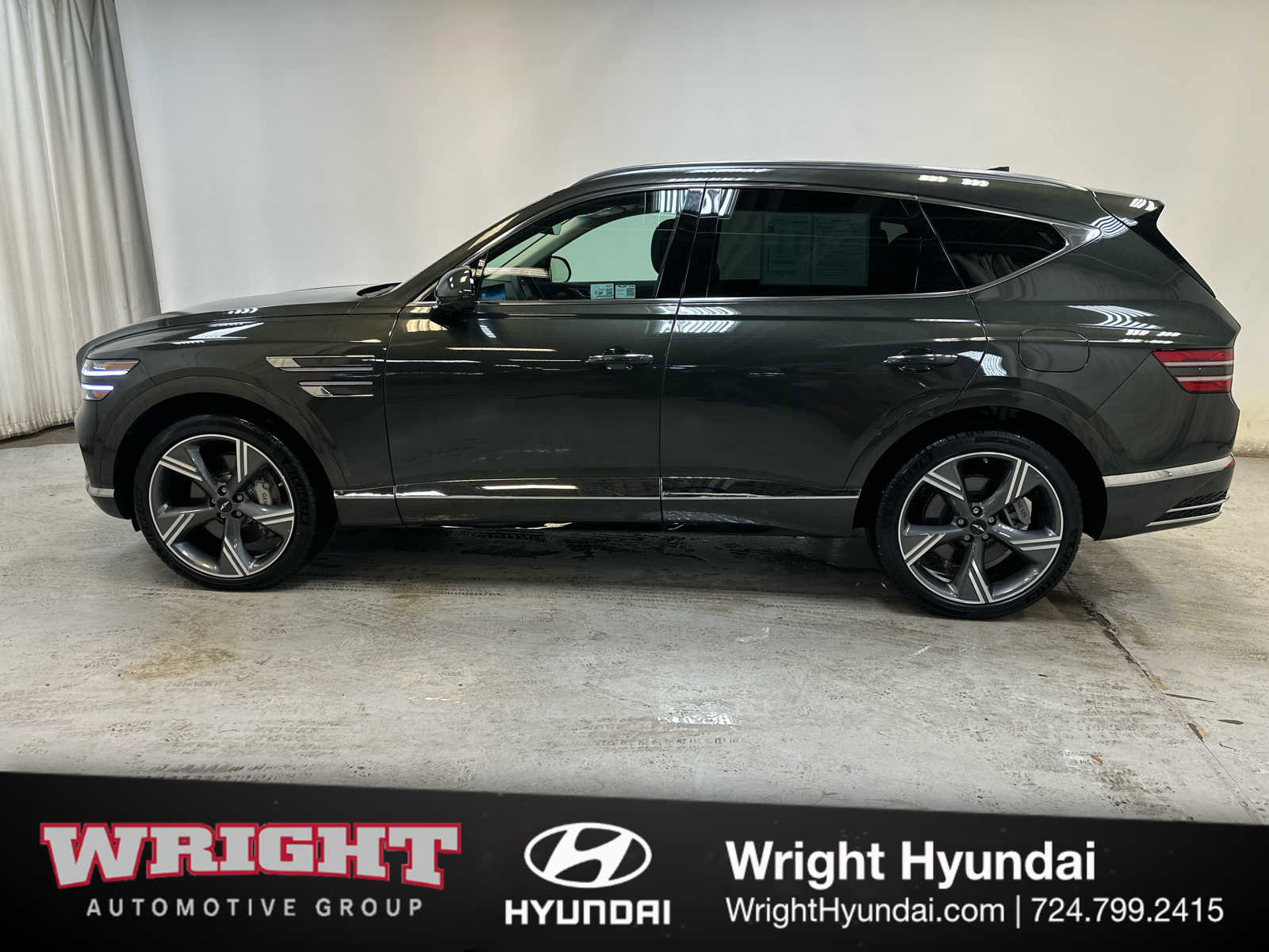 Certified 2025 Genesis GV80 2.5T Prestige image 7