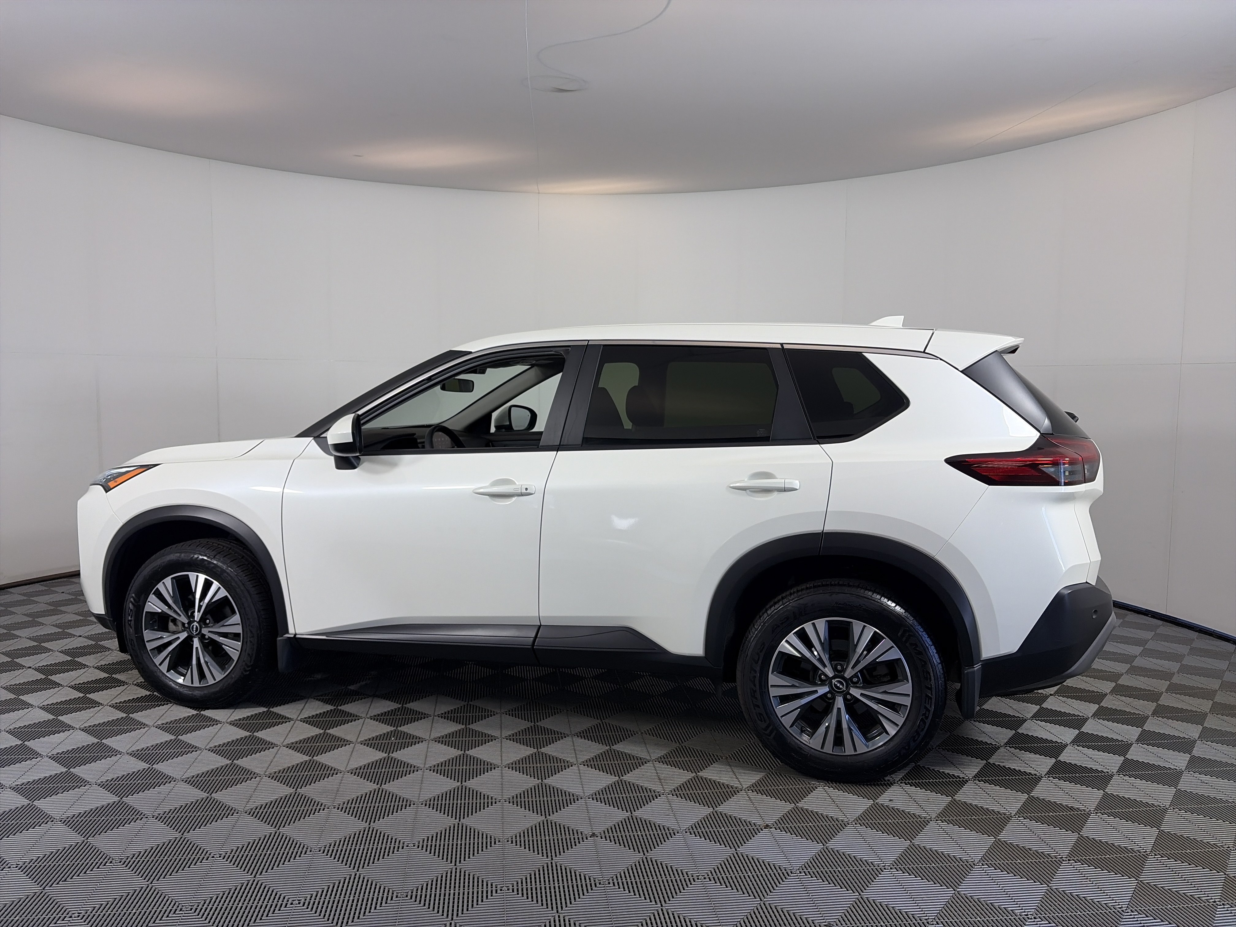 Certified 2023 Nissan Rogue SV AWD/4WD image 8