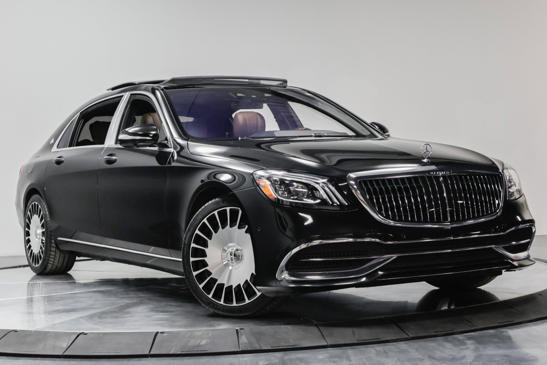 Used 2019 Mercedes-Benz Maybach S 560 4MATIC image 30