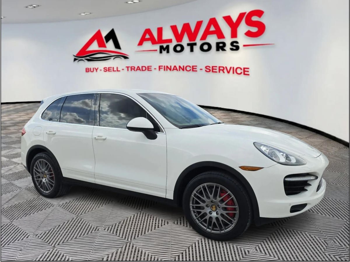 Used 2011 Porsche Cayenne Turbo AWD/4WD image 28