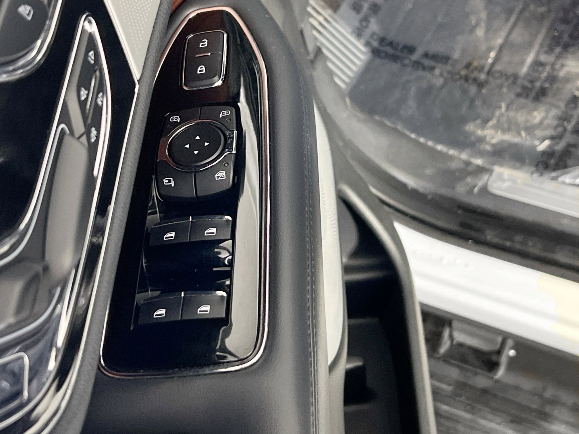 Used 2022 Lincoln Navigator Reserve image 18