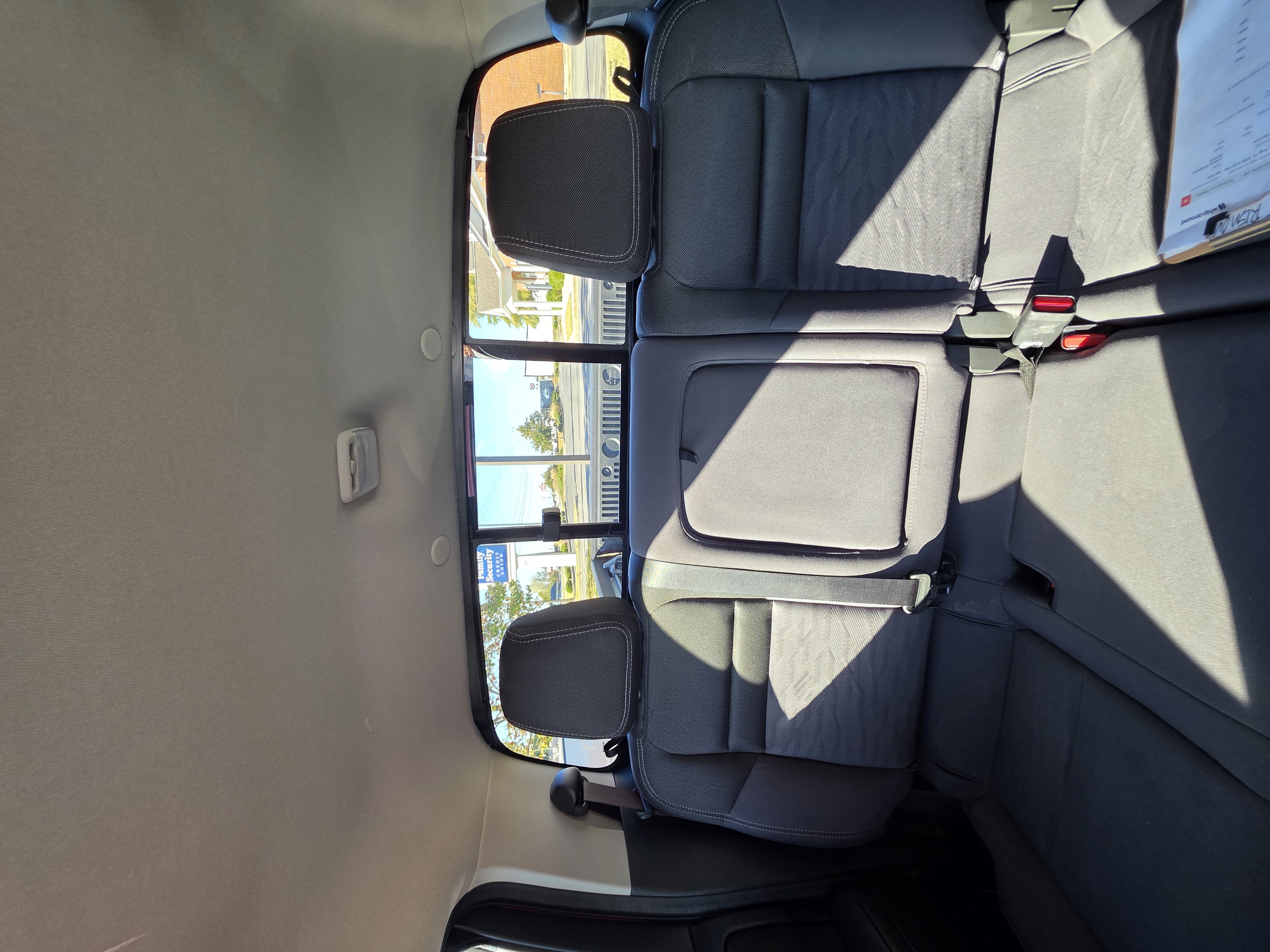 Used 2022 Nissan Frontier SV AWD/4WD image 25