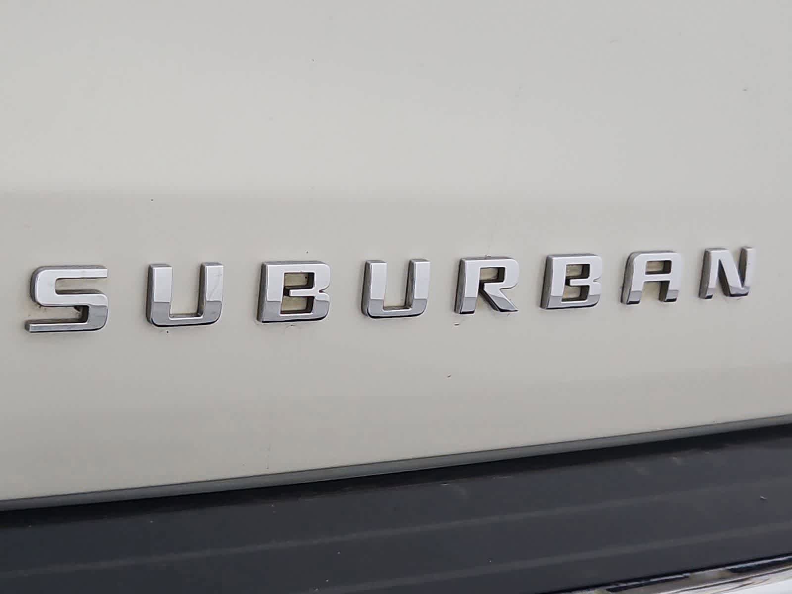 Used 2015 Chevrolet Suburban LTZ AWD/4WD image 12