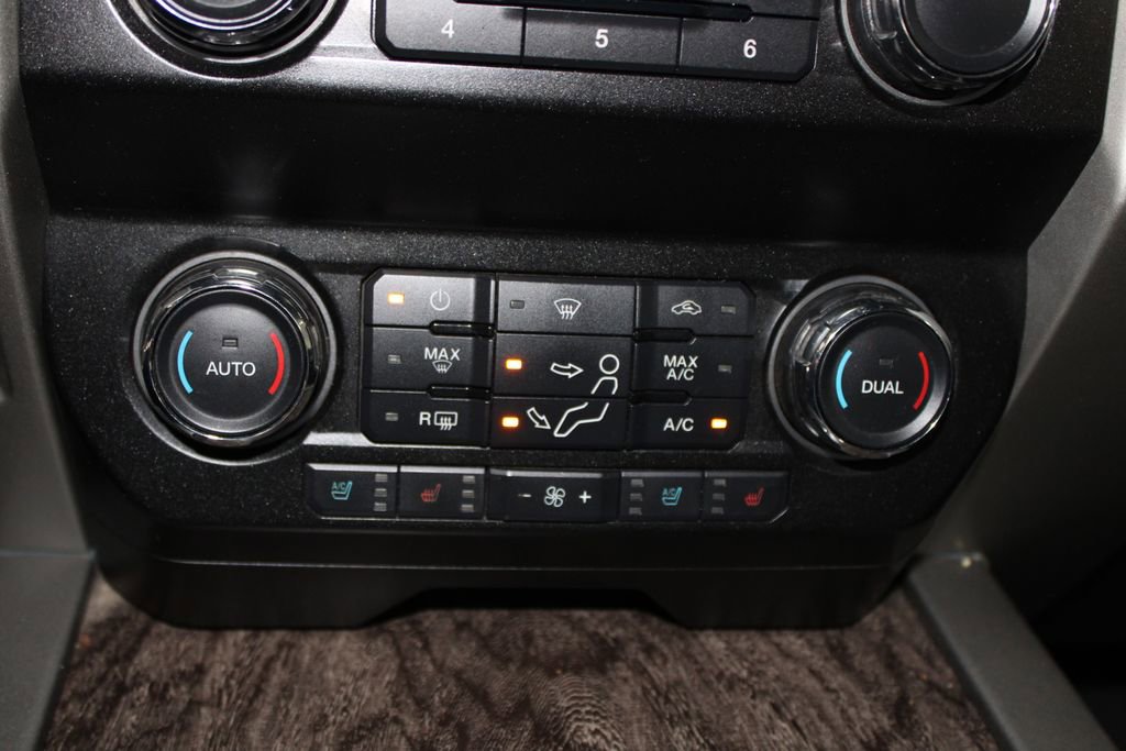 Used 2019 Ford F350 Lariat w/ Lariat Ultimate Package image 26