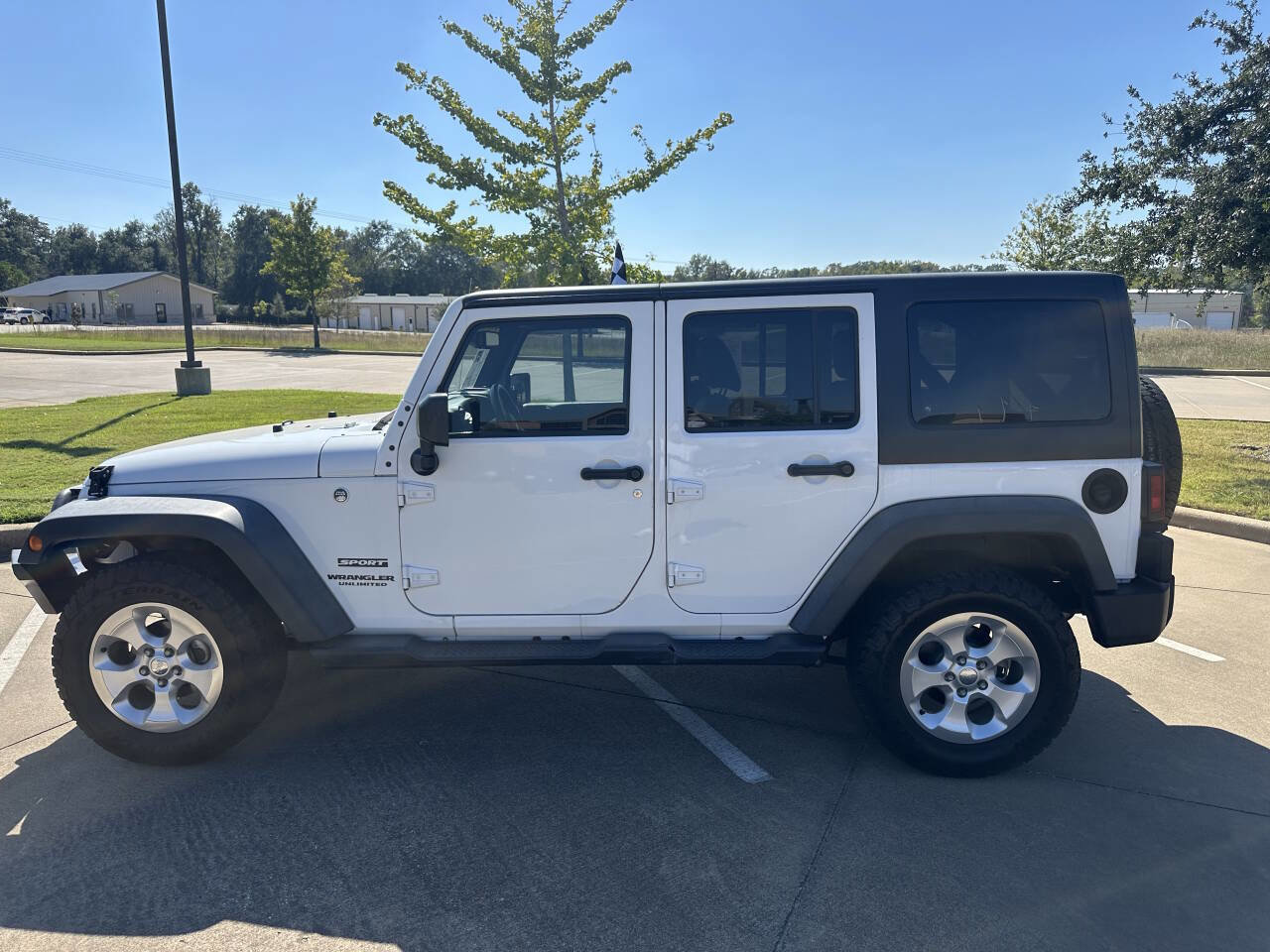 Used 2016 Jeep Wrangler Unlimited Sport w/ Quick Order Package 24S image 2