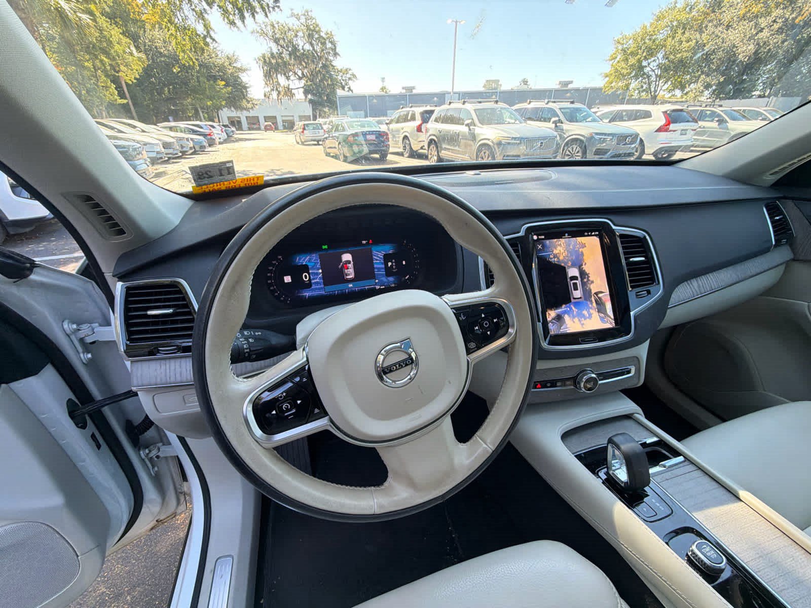 Used 2024 Volvo XC90 B6 Plus w/ Protection Package AWD/4WD image 26