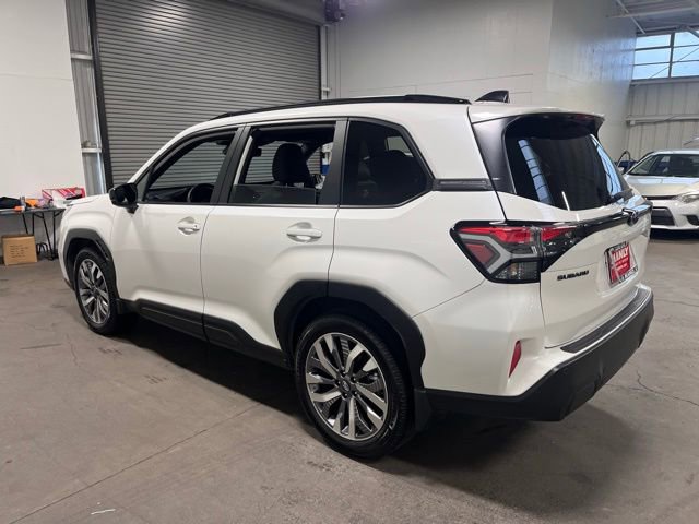 Used 2025 Subaru Forester Touring w/ Popular Package - Touring image 5