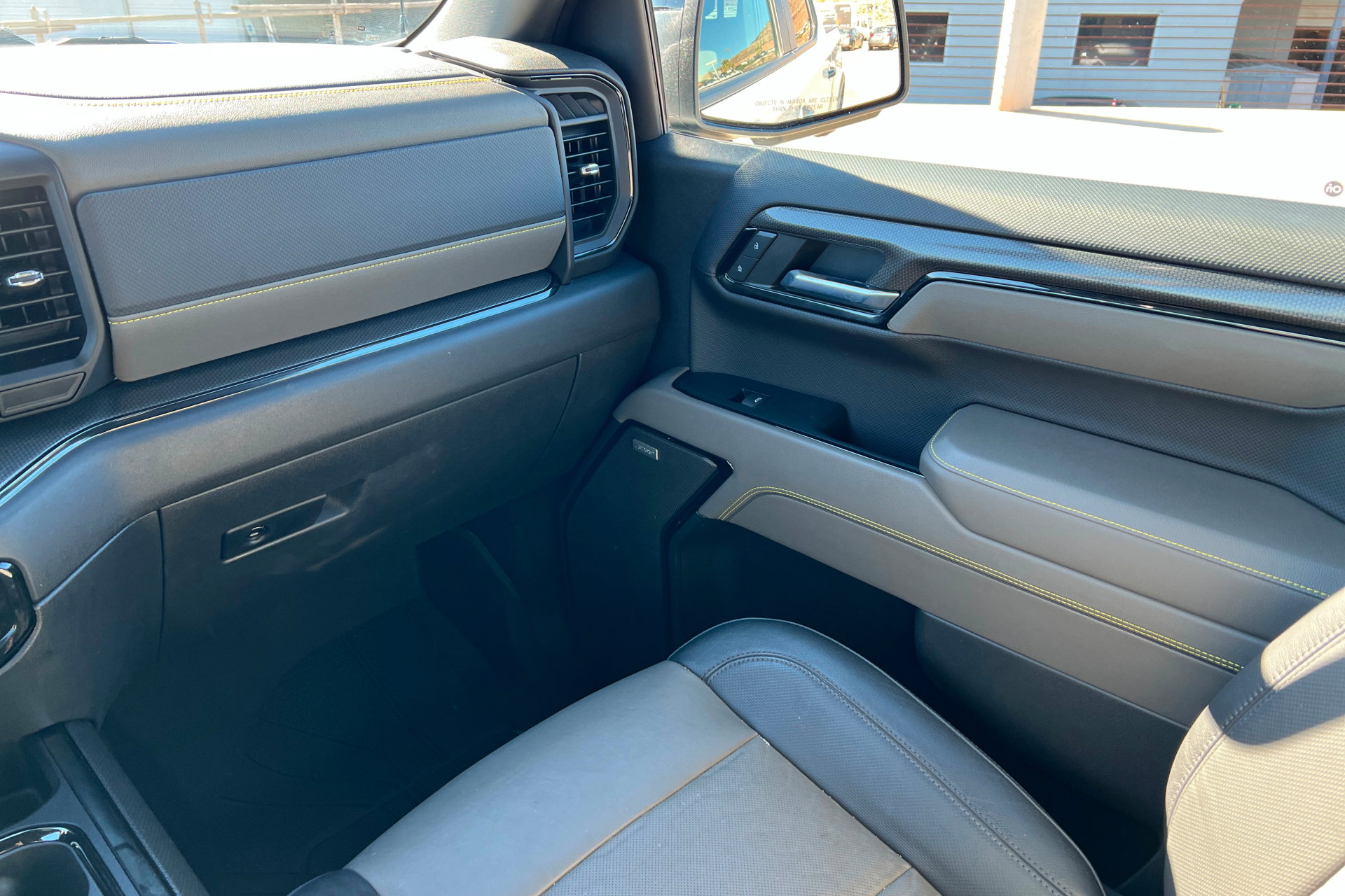 Used 2023 Chevrolet Silverado 1500 ZR2 w/ Technology Package image 10