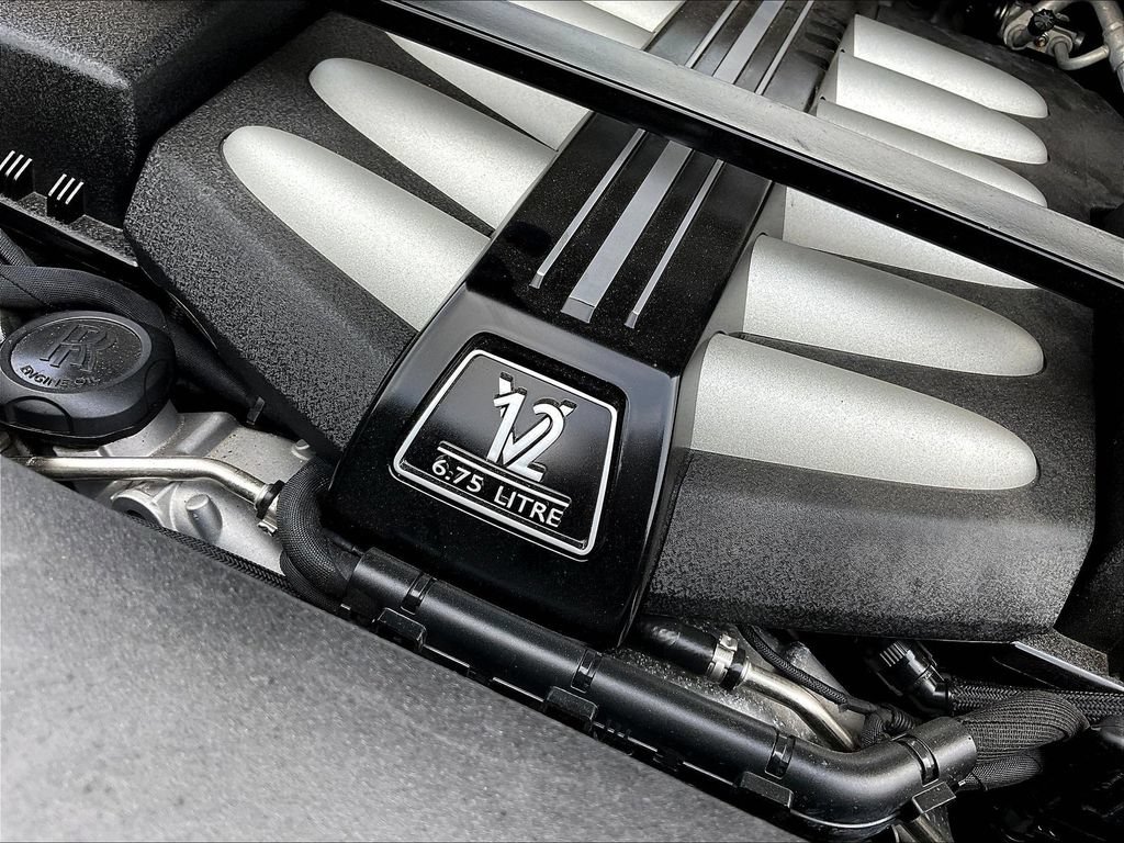 Used 2020 Rolls-Royce Cullinan Black Badge AWD/4WD image 29