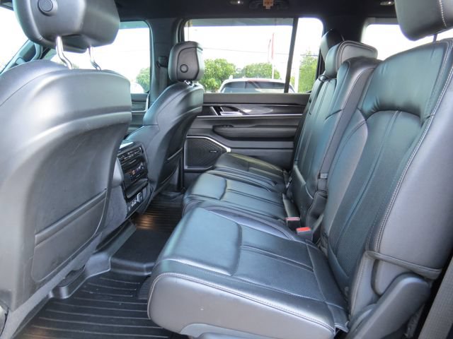 Used 2022 Jeep Wagoneer Series I RWD image 13
