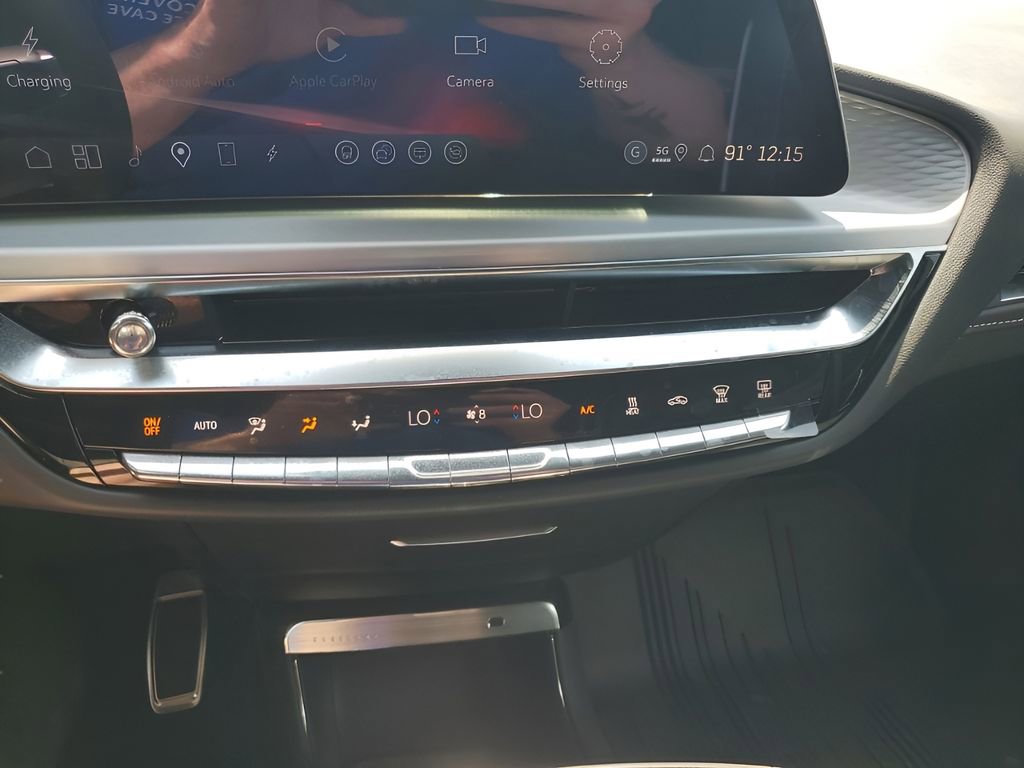 New 2026 Cadillac Lyriq V image 39