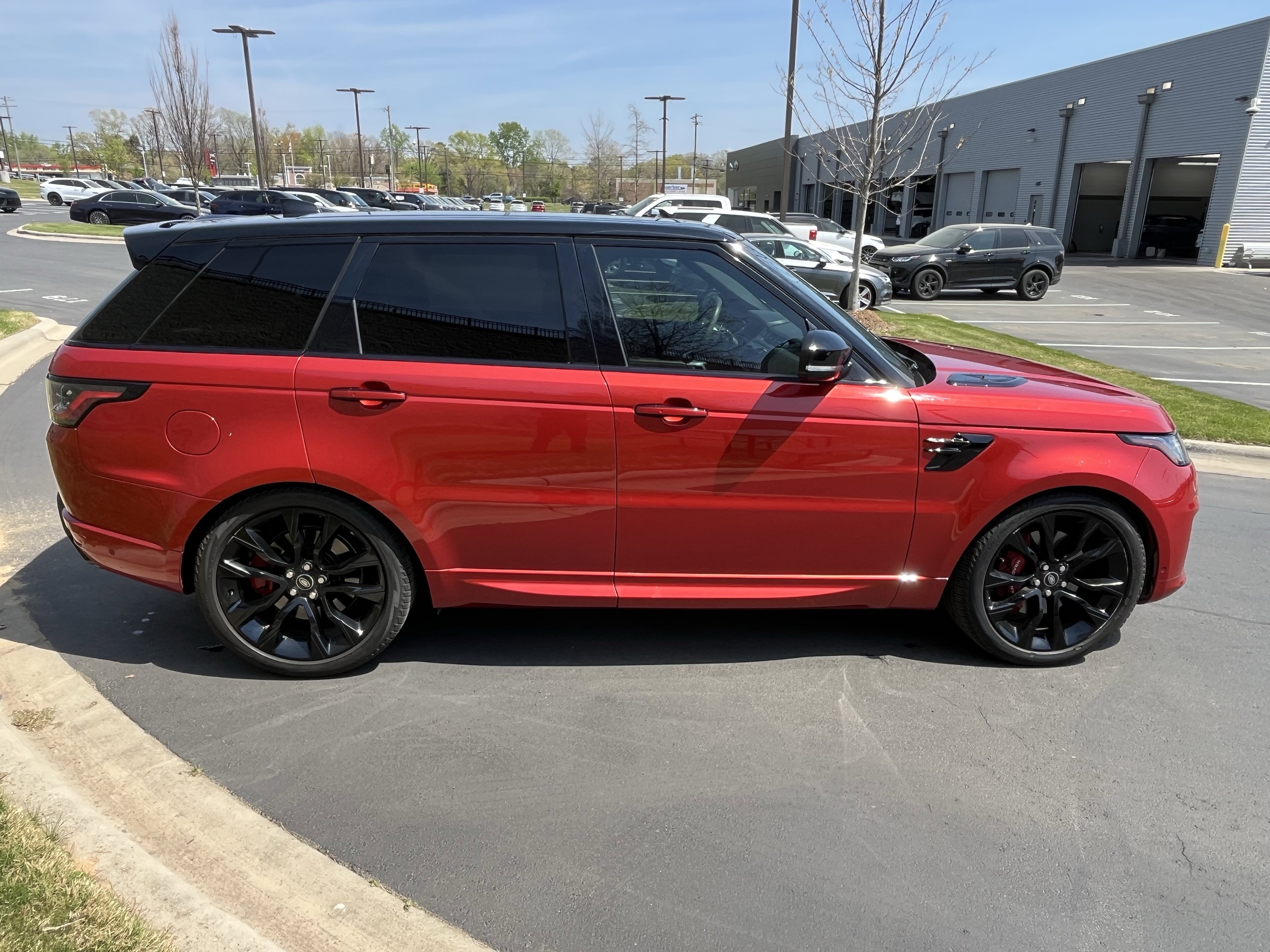 Used 2022 Land Rover Range Rover Sport HST image 8