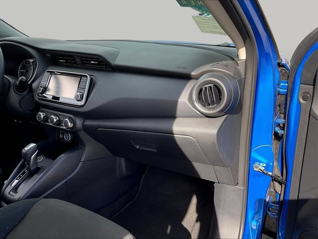 Certified 2025 Nissan Kicks Play S FWD image 27