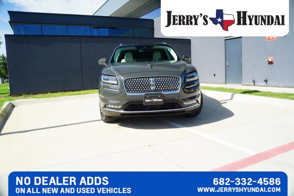 Used 2022 Lincoln Nautilus Black Label w/ Class II Trailer Tow Package AWD/4WD image 2