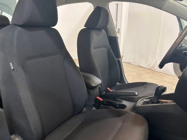Used 2015 Volkswagen Jetta SE FWD image 18
