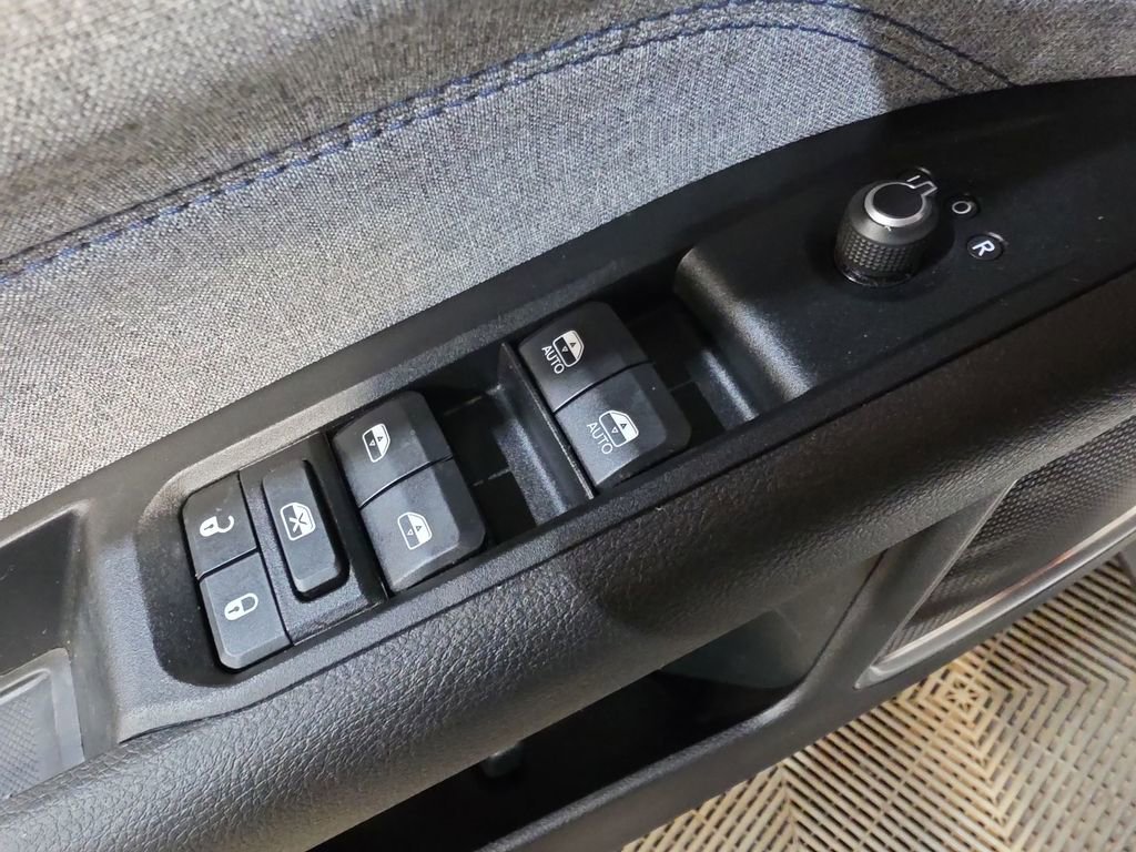 Used 2022 Jeep Compass Latitude w/ Convenience Group image 15