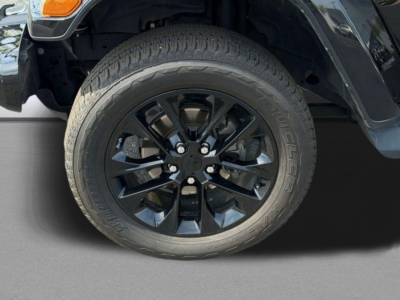 Used 2021 Jeep Wrangler Unlimited Sahara AWD/4WD image 11