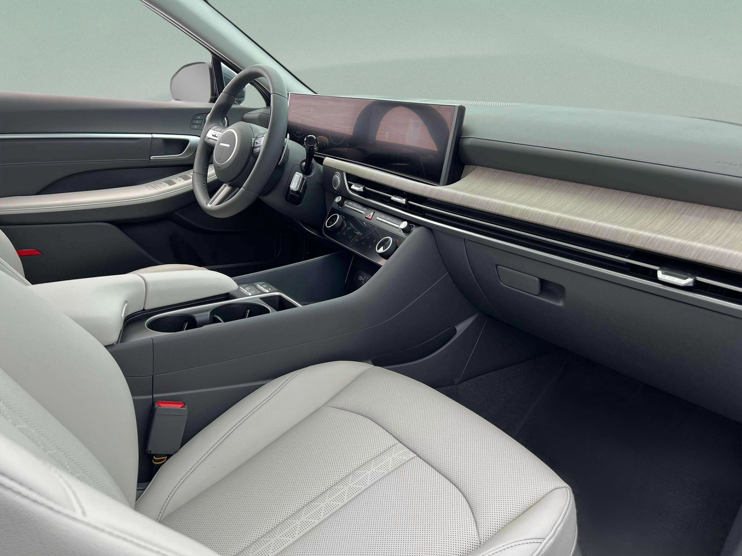 New 2025 Hyundai Sonata Limited image 16