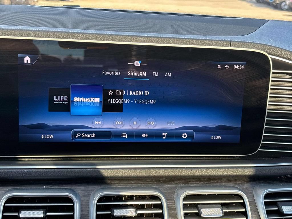 Used 2024 Mercedes-Benz GLS 450 4MATIC w/ AMG Line Exterior image 29