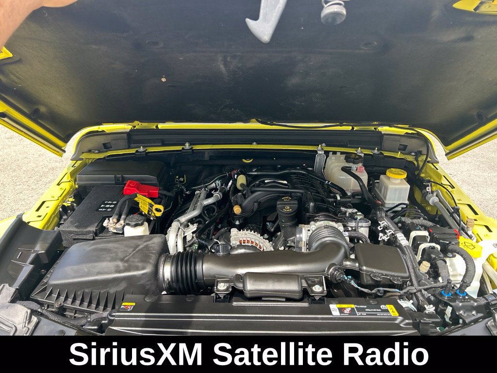 Used 2023 Jeep Gladiator Sport AWD/4WD image 17