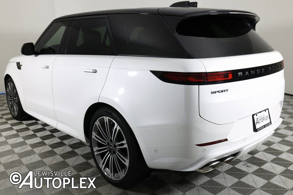 Used 2025 Land Rover Range Rover Sport Dynamic SE image 7