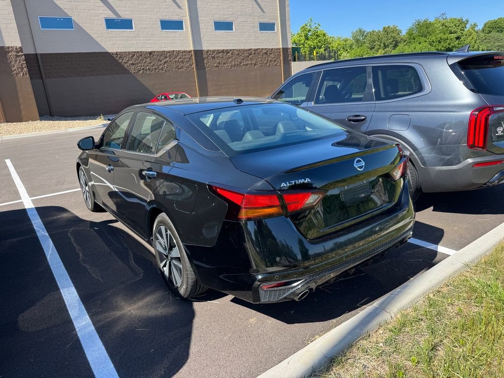 Used 2019 Nissan Altima 2.5 SL FWD image 17