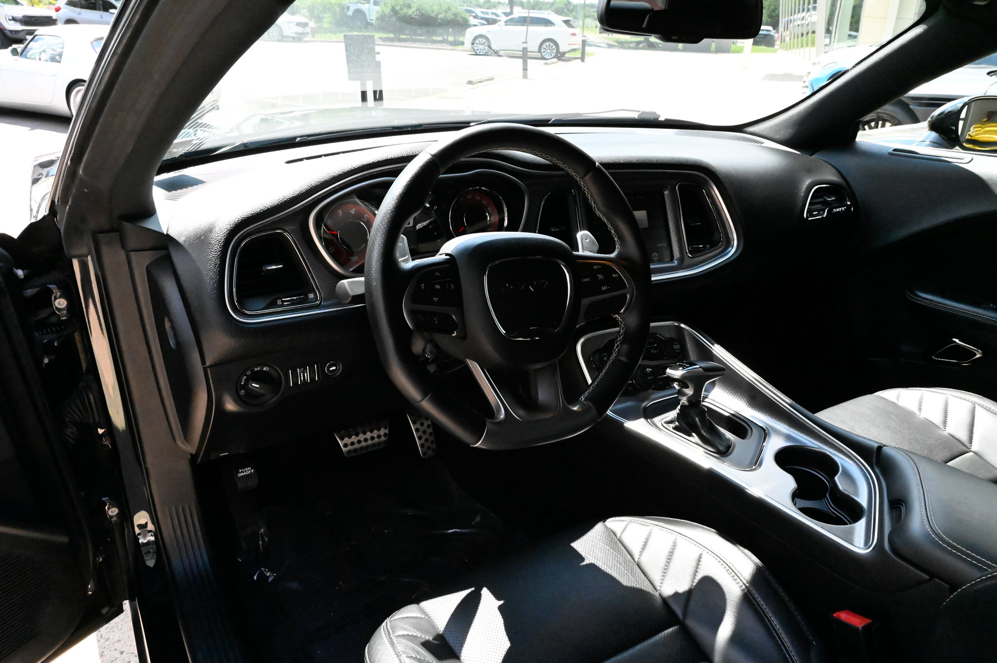 Used 2016 Dodge Challenger SRT Hellcat RWD image 16