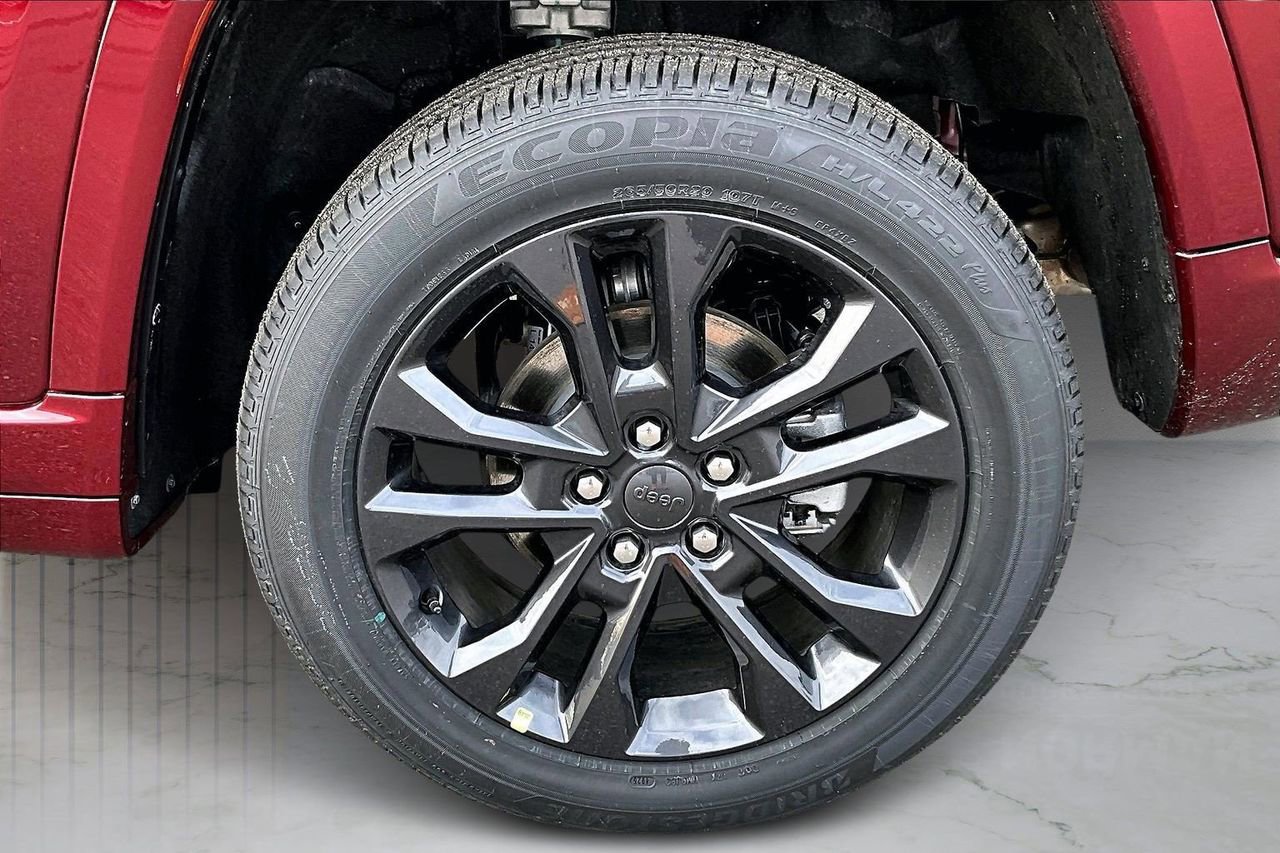 New 2026 Jeep Grand Cherokee Limited image 35