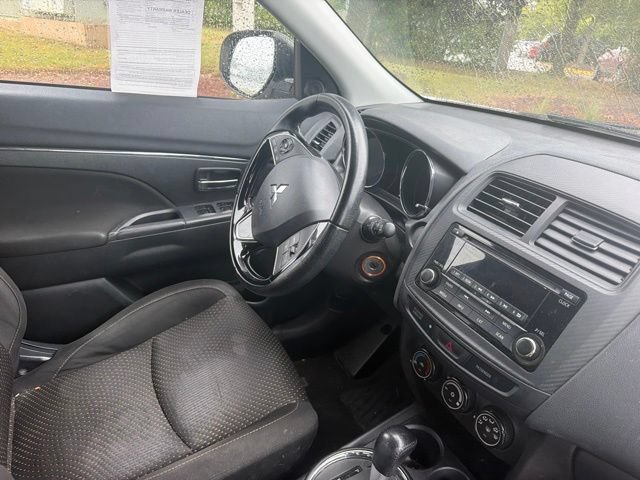 Used 2016 Mitsubishi Outlander Sport SE FWD image 19