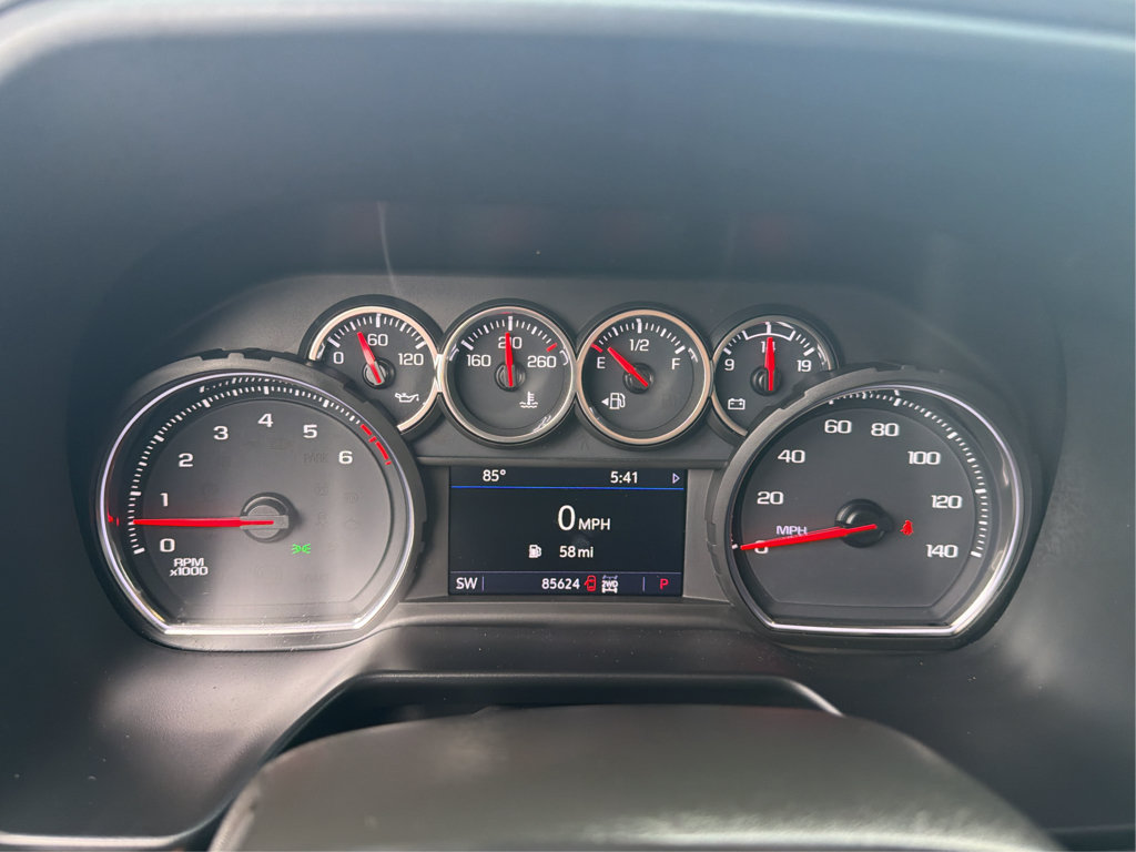 Used 2021 Chevrolet Suburban Z71 AWD/4WD image 12