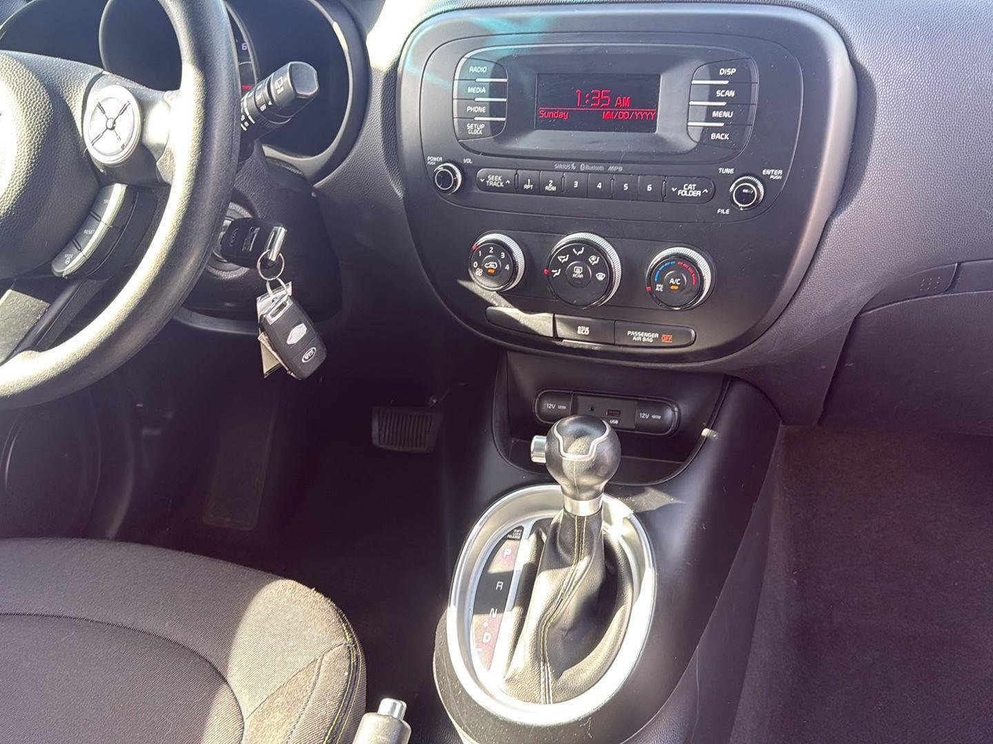 Used 2014 Kia Soul + image 32
