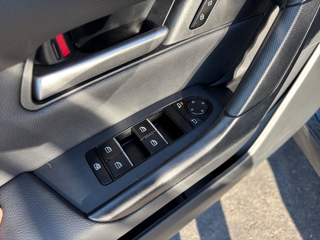 Used 2025 MAZDA CX-50 AWD 2.5 S w/ Cargo Package image 24