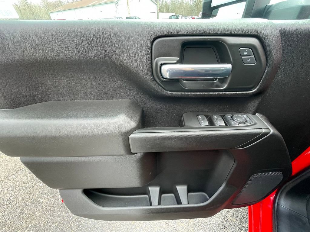 Used 2025 Chevrolet Silverado 2500 Custom w/ Custom Value Package AWD/4WD image 19