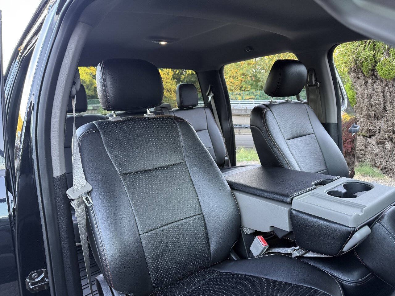 Used 2018 Ford F150 XLT AWD/4WD image 8