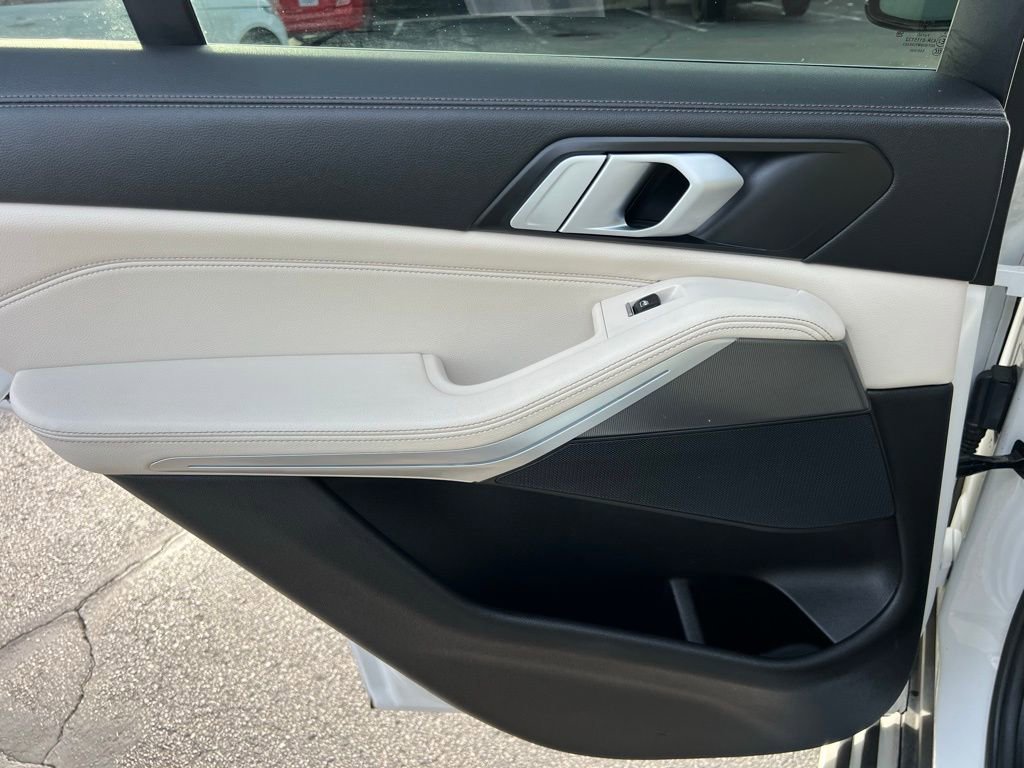 Used 2019 BMW X5 xDrive40i w/ Convenience Package image 22