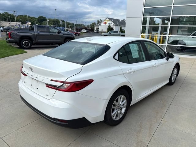 Used 2025 Toyota Camry LE FWD image 7