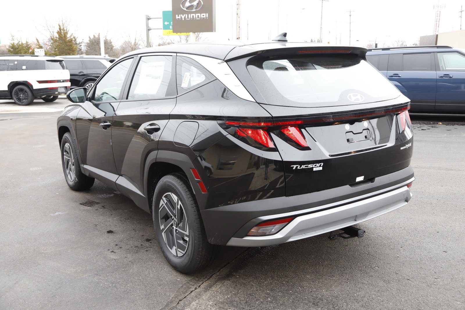 New 2026 Hyundai Tucson Blue SE w/ Tow & Go Package AWD/4WD image 7