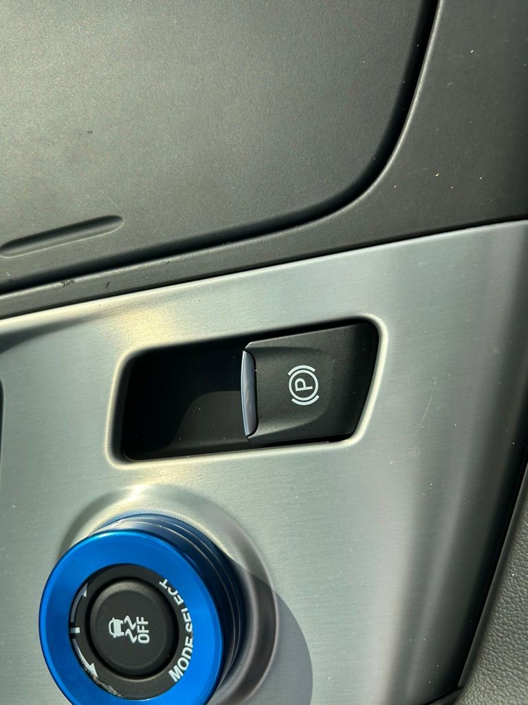 Used 2018 Chevrolet Corvette Stingray Coupe w/ 1LT image 36