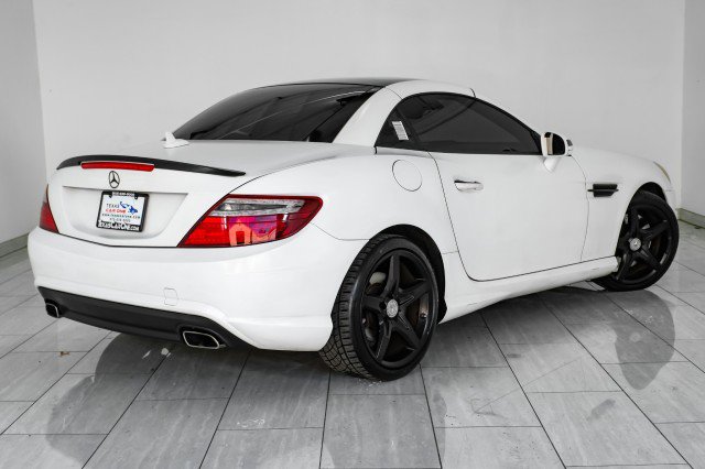 Used 2014 Mercedes-Benz SLK 250 image 10