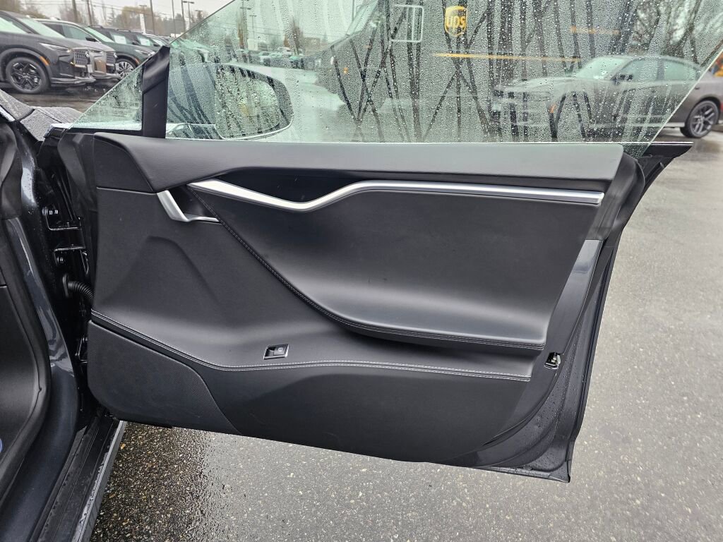 Used 2015 Tesla Model S P85D image 10