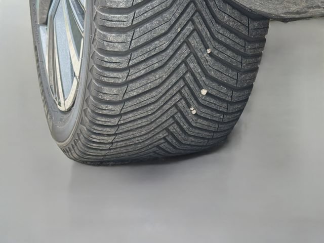 Used 2022 Volvo XC60 B5 Momentum w/ Protection Package Premier FWD image 42
