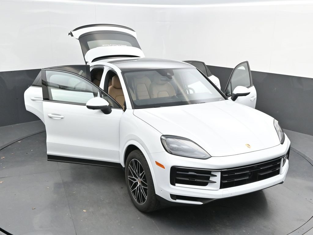 New 2025 Porsche Cayenne Coupe image 47