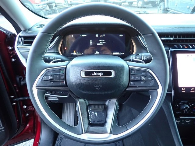 Certified 2024 Jeep Grand Cherokee Limited image 20