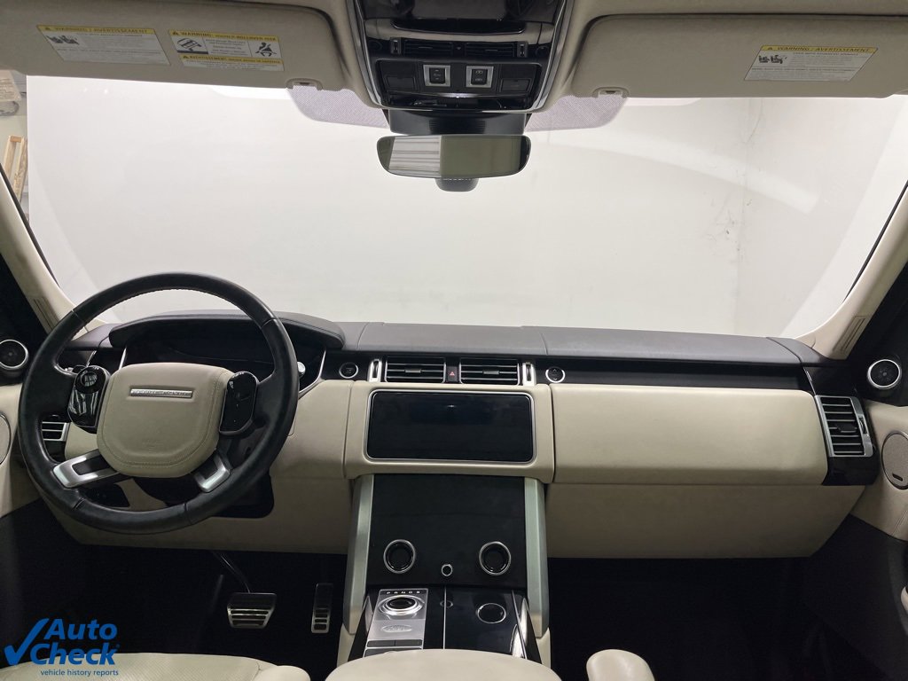 Used 2022 Land Rover Range Rover Westminster Edition image 13