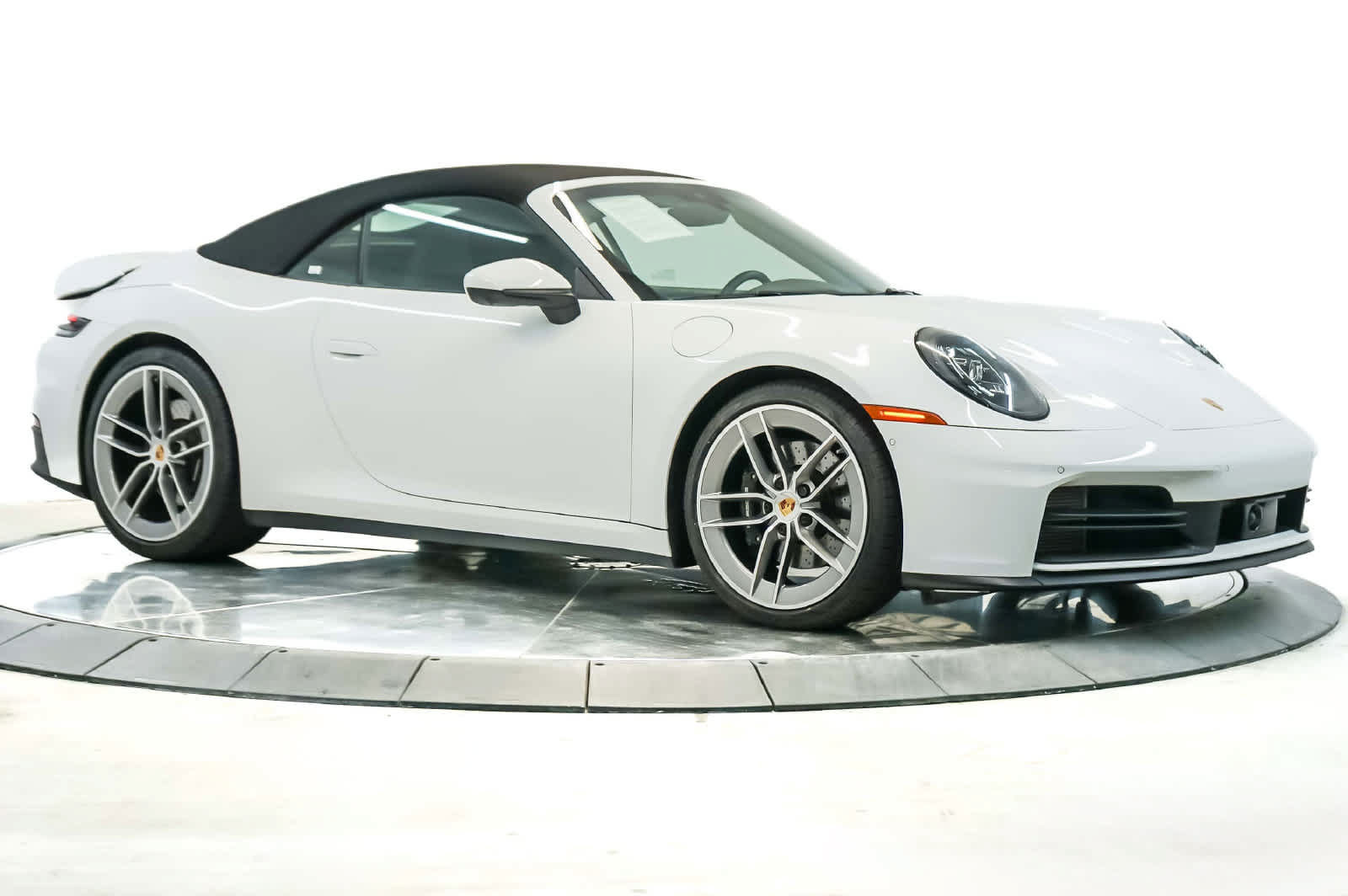 Certified 2025 Porsche 911 Carrera RWD image 7