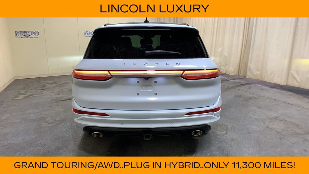 Used 2025 Lincoln Corsair Grand Touring w/ Towing Package AWD/4WD image 4