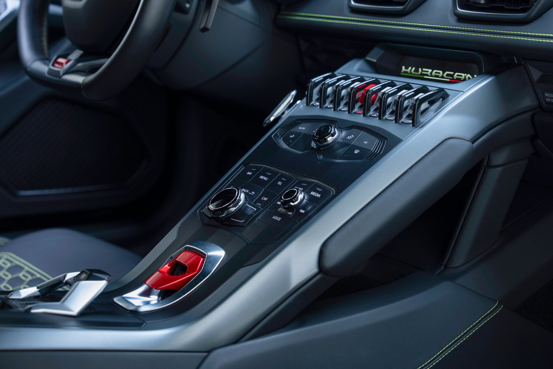 Used 2019 Lamborghini Huracan LP 580-2 RWD image 52
