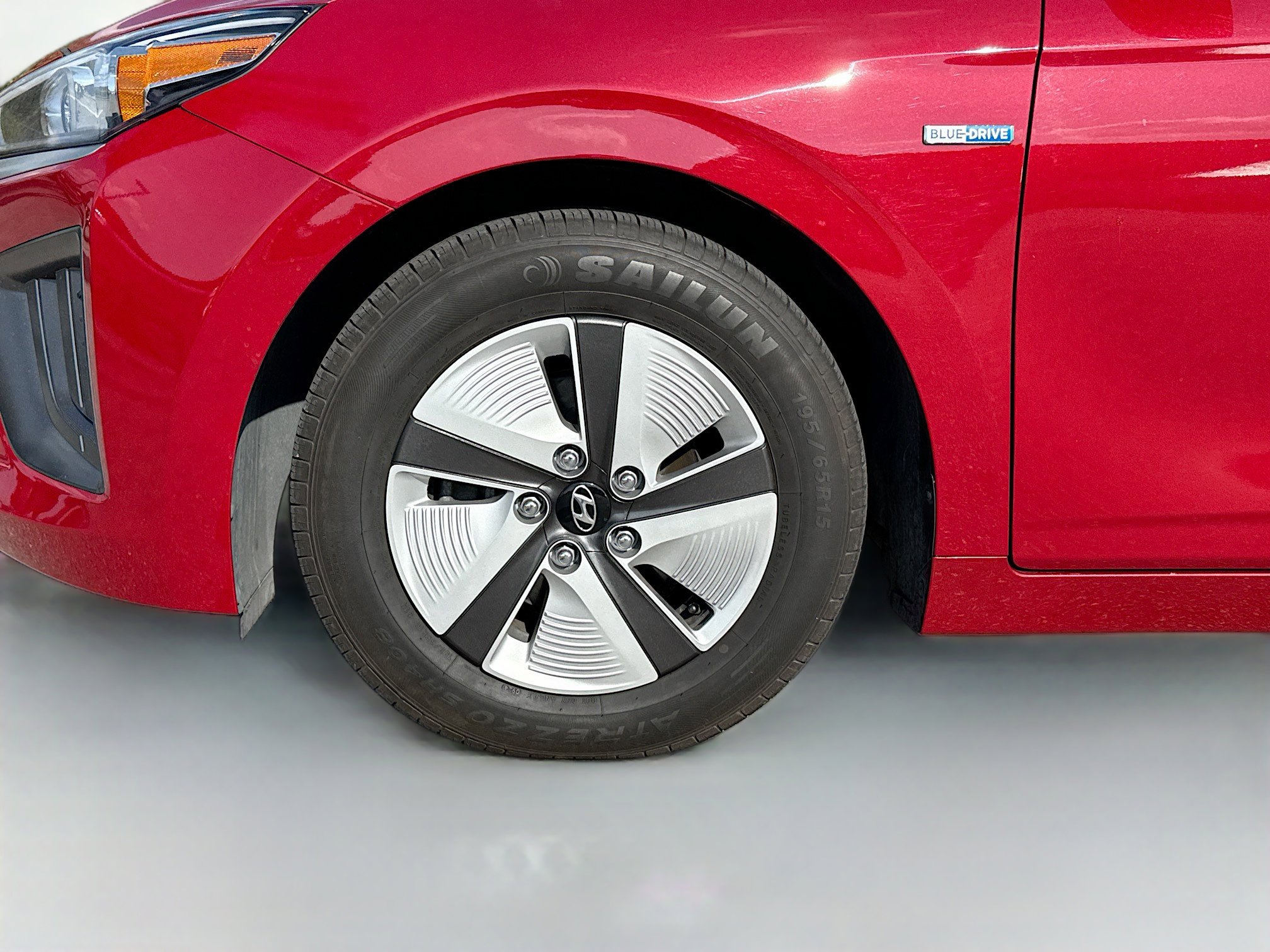 Used 2020 Hyundai Ioniq Blue image 38