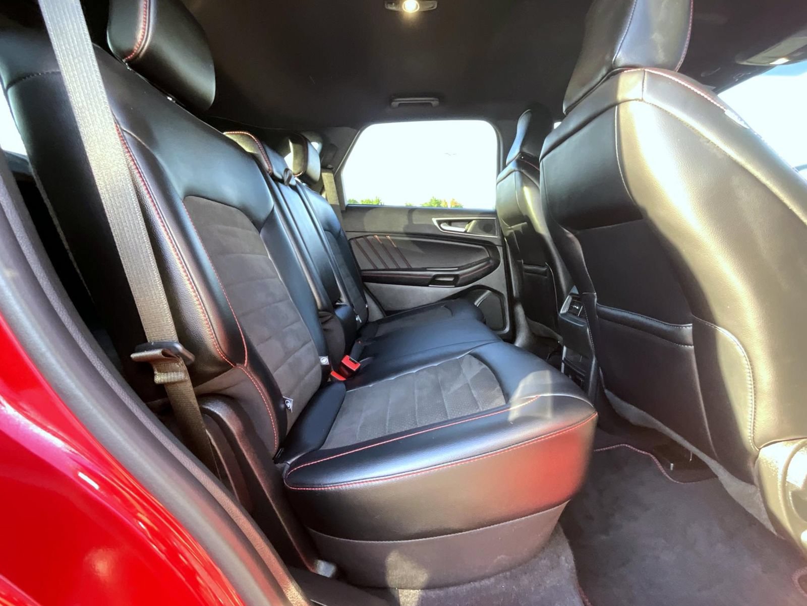 Used 2024 Ford Edge ST-Line AWD/4WD image 21